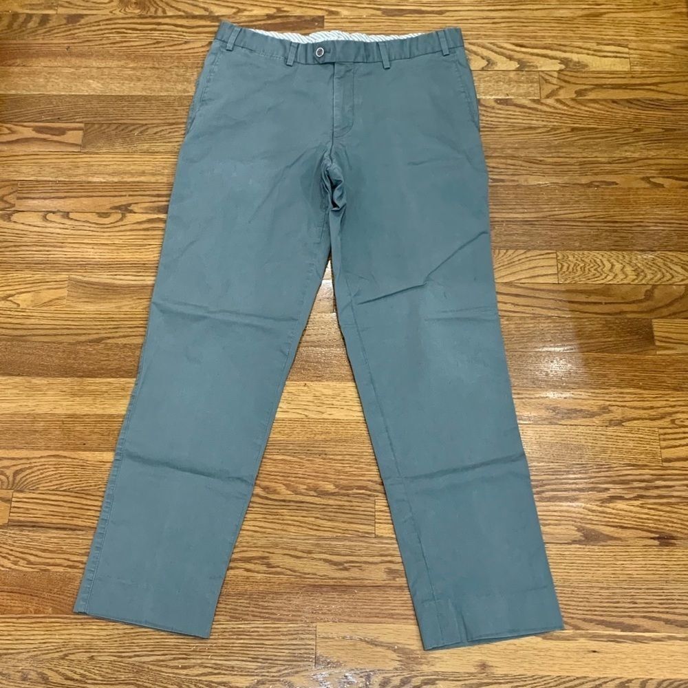 Hiltl Pieter Nobile Chinos in green. Size 34